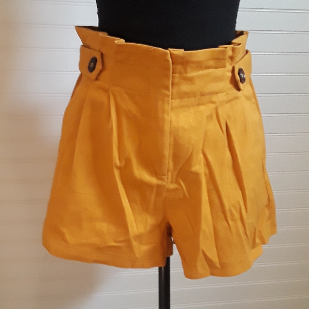Shorts with pockets!